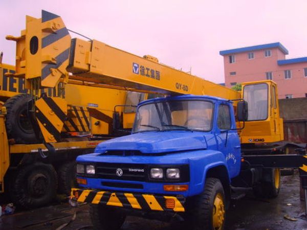 沅江市吊车租赁公司_附近随车吊出租租价低平